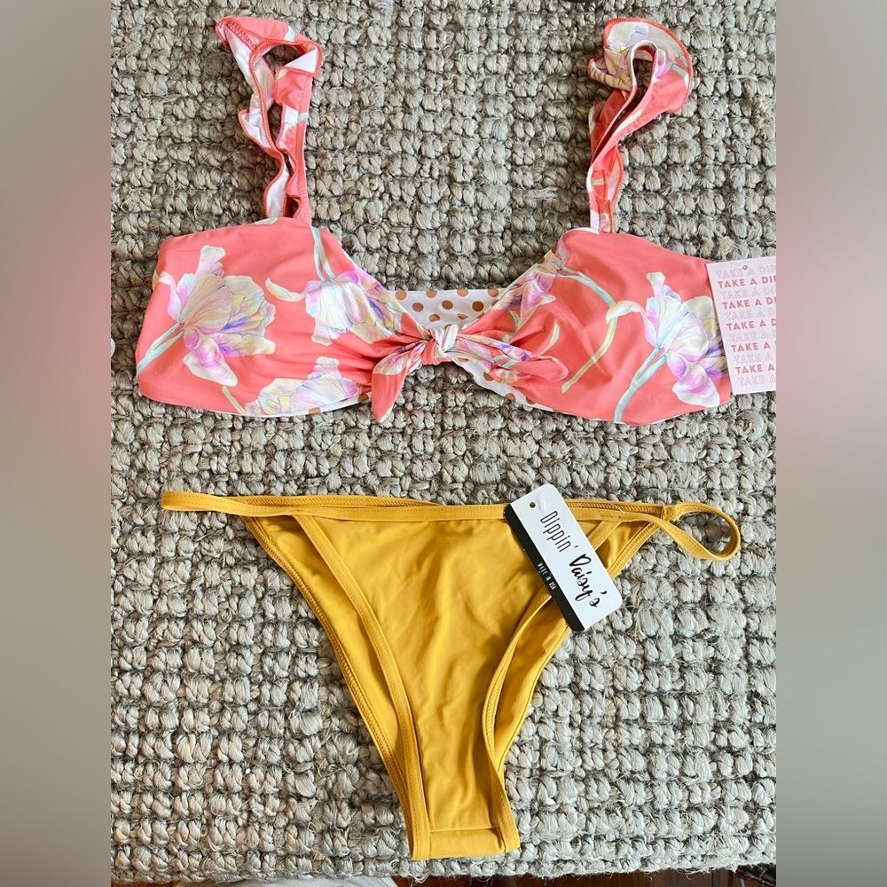 Buy 2 get 1 free Nwt Dippin’ Daisy’s ruffle floral knot tie honey coral bikini